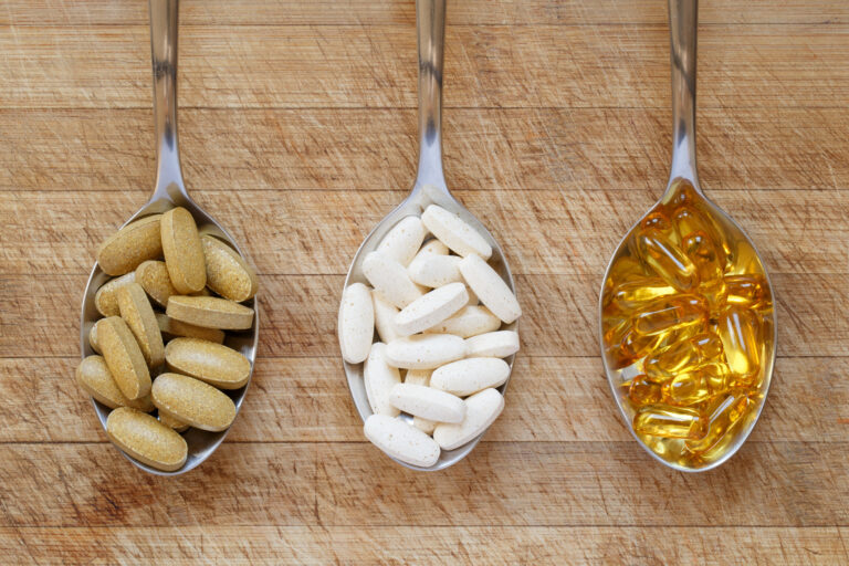 6 Tips on Choosing Fitness Supplements Safely Online